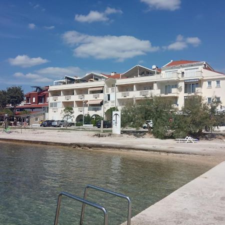 Turanj Apartman Apartment Luaran gambar